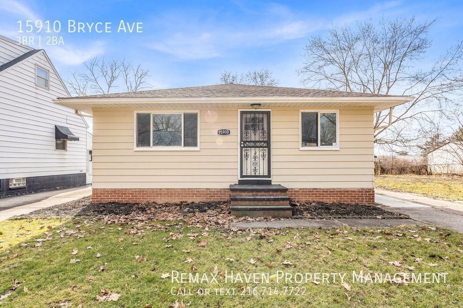 15910 Bryce Ave Cleveland, OH 44128 Remax Haven Realty
