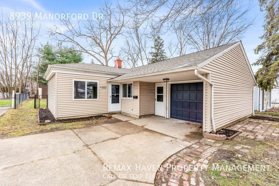 8939 Manorford Dr Parma Heights, OH 44130 Remax Haven Realty