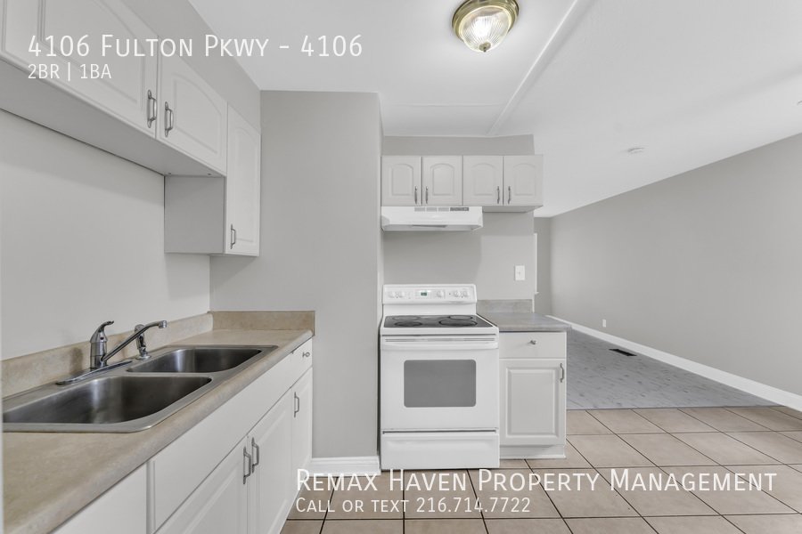 4106 Fulton Parkway, Cleveland - Spacious 2-bed 1-bath multi-family ho property image