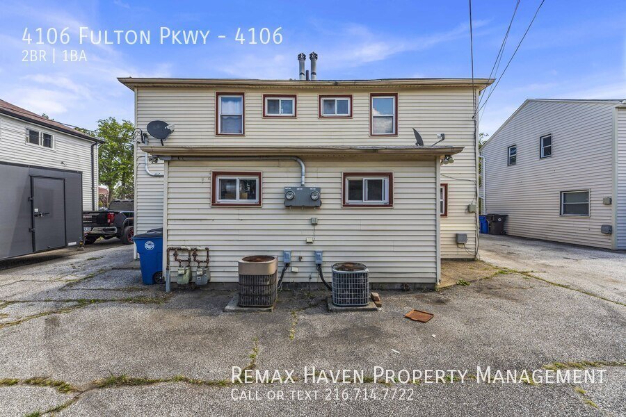 4106 Fulton Parkway, Cleveland - Spacious 2-bed 1-bath multi-family ho property image