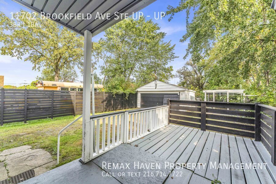 11702 Brookfield Ave | UP, Cleveland - Spacious 3-bed 1-bath multi-fam property image