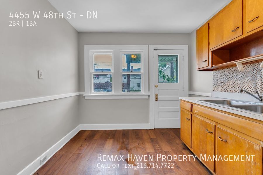 4455 W 48th St Dn. Cleveland, Oh - Spacious 2 bed 1 bath unit! property image
