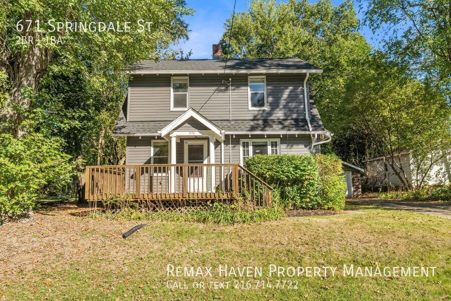 671 Springdale St, Akron - Spacious 2-bed 1-bath single-family home! property image