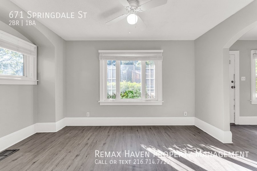 671 Springdale St, Akron - Spacious 2-bed 1-bath single-family home! property image