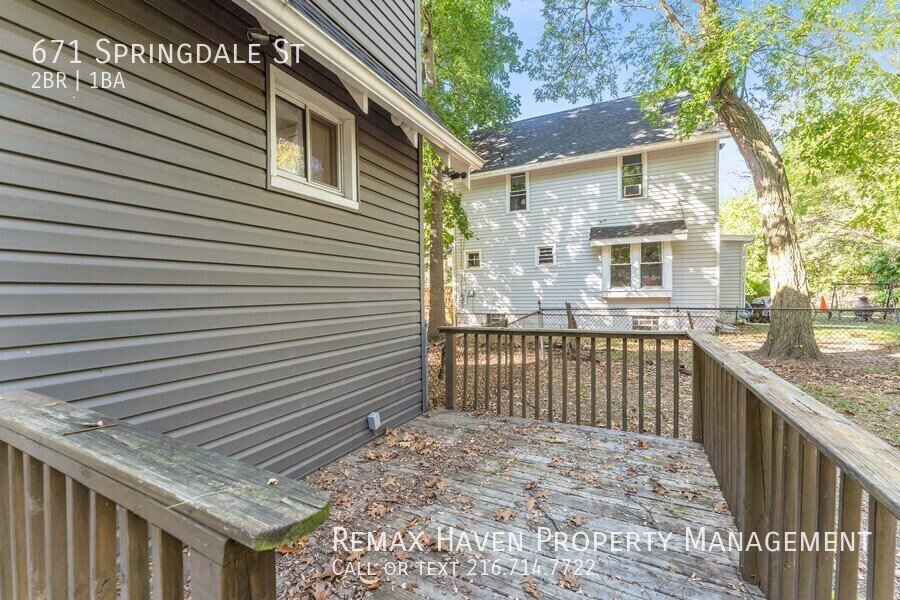 671 Springdale St, Akron - Spacious 2-bed 1-bath single-family home! property image