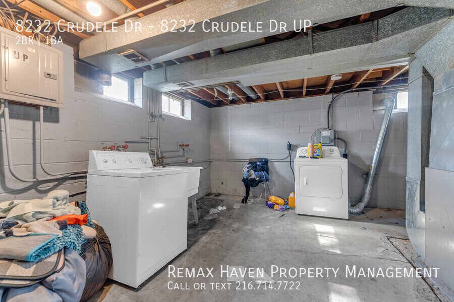 8232 Crudele Dr | UP, Garfield Heights- Spacious 2-bed 1-bath multi-fa property image