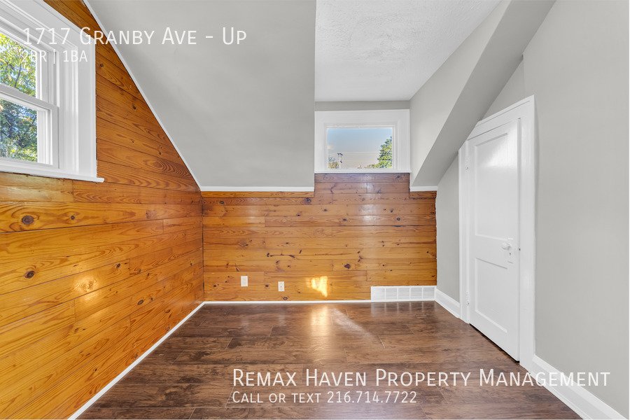 1717 Granby Ave | UP, Cleveland - Spacious 2-bed 1-bath multi-family h property image
