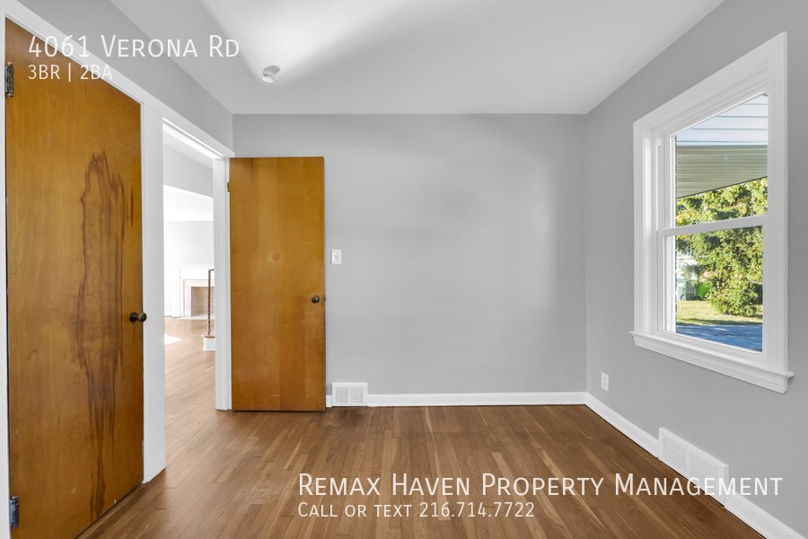 4061 Verona Rd, South Euclid - Spacious 3-bed 1.5-bath single-family h property image