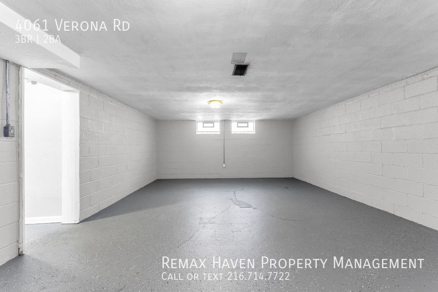 4061 Verona Rd, South Euclid - Spacious 3-bed 1.5-bath single-family h property image