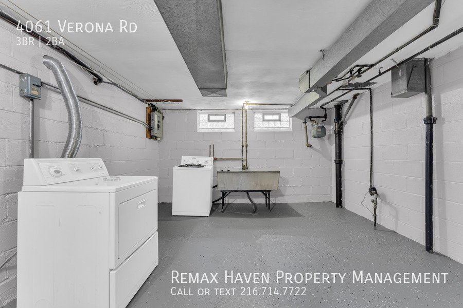 4061 Verona Rd, South Euclid - Spacious 3-bed 1.5-bath single-family h property image