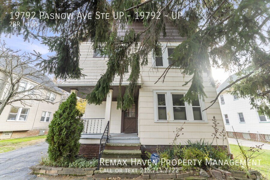 19792 Pasnow Ave | UP, Euclid - Spacious 2-bed 1-bath multi-family hom property image