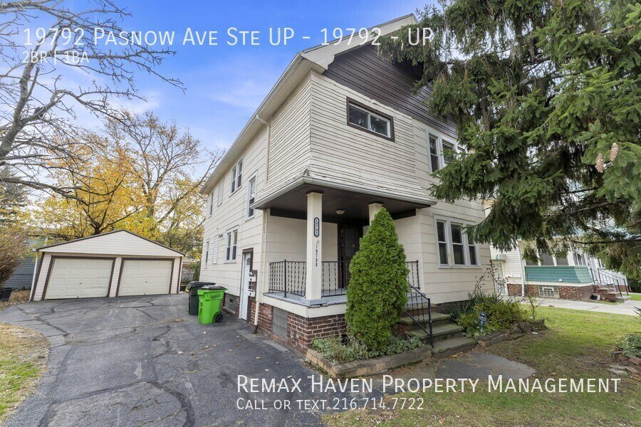 19792 Pasnow Ave | UP, Euclid - Spacious 2-bed 1-bath multi-family hom property image