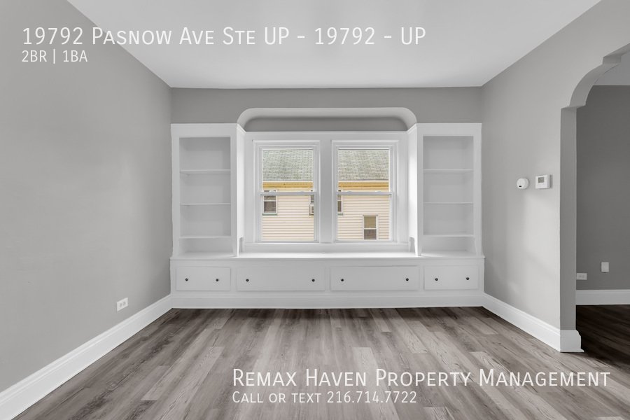 19792 Pasnow Ave | UP, Euclid - Spacious 2-bed 1-bath multi-family hom property image