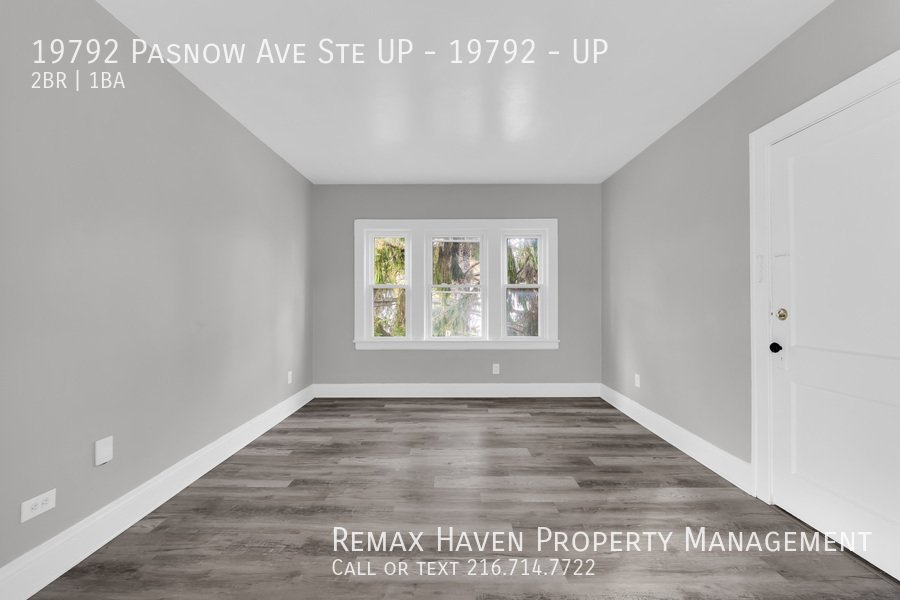 19792 Pasnow Ave | UP, Euclid - Spacious 2-bed 1-bath multi-family hom property image