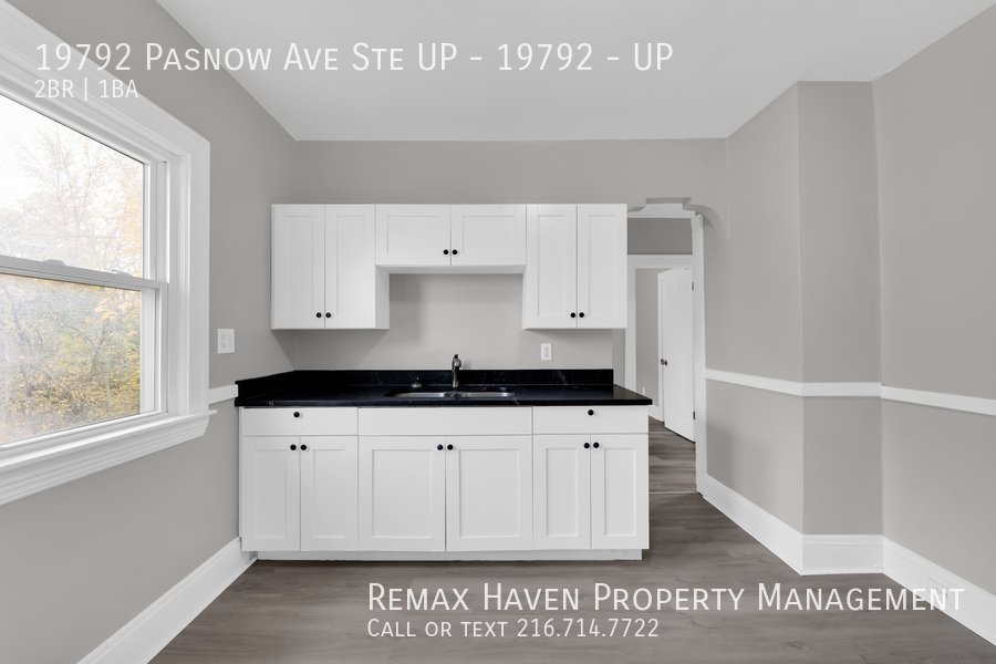 19792 Pasnow Ave | UP, Euclid - Spacious 2-bed 1-bath multi-family hom property image
