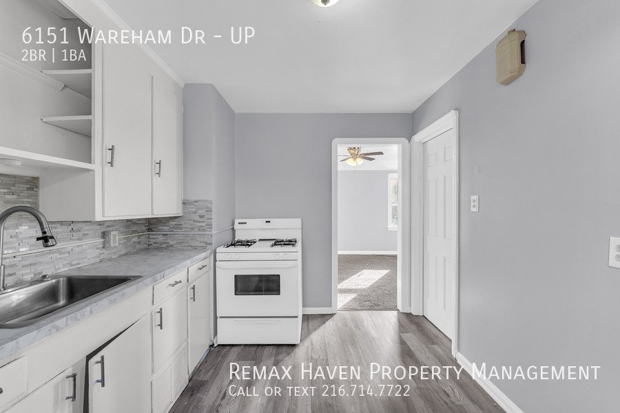 6151 Wareham Dr | UP, Parma - Spacious 2-bed 1-bath multi-family home! property image