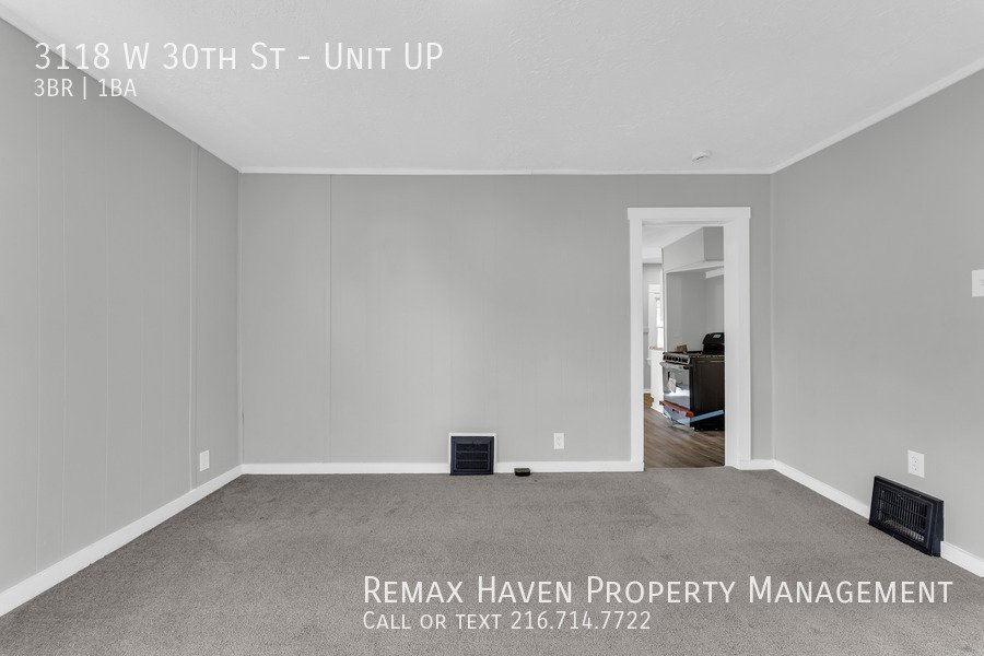 3118 W 30th St | UP, Cleveland - Spacious 3-bed 1-bath multi-family ho property image