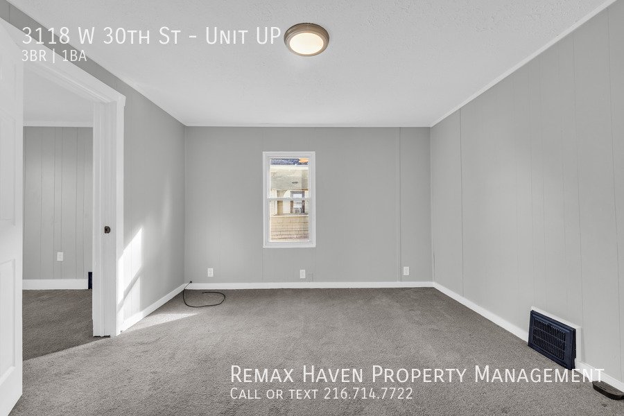 3118 W 30th St | UP, Cleveland - Spacious 3-bed 1-bath multi-family ho property image