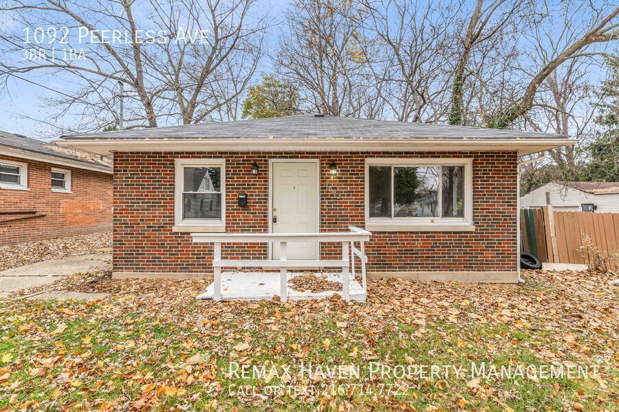 1092 Peerless Ave, Akron - Spacious 3-bed 1-bath single-family home! property image