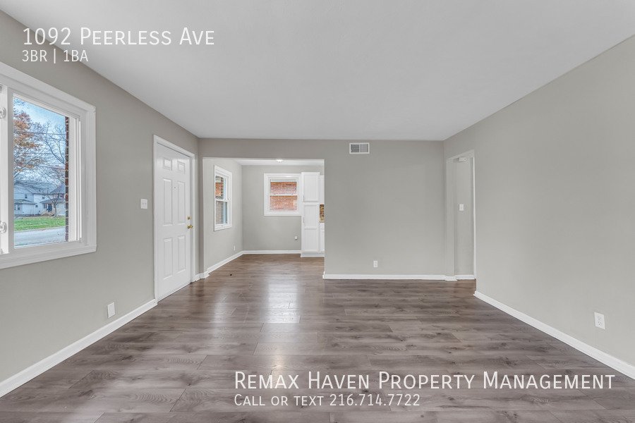 1092 Peerless Ave, Akron - Spacious 3-bed 1-bath single-family home! property image