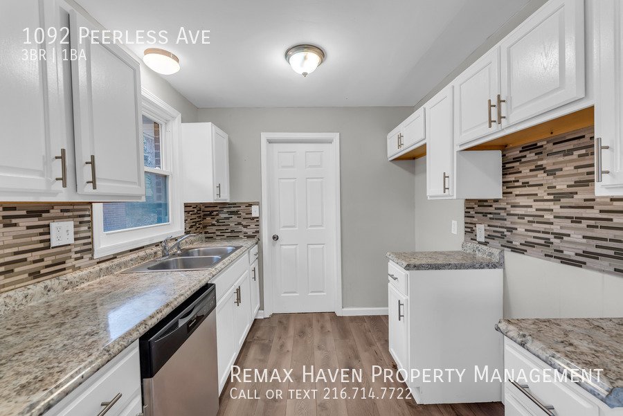 1092 Peerless Ave, Akron - Spacious 3-bed 1-bath single-family home! property image