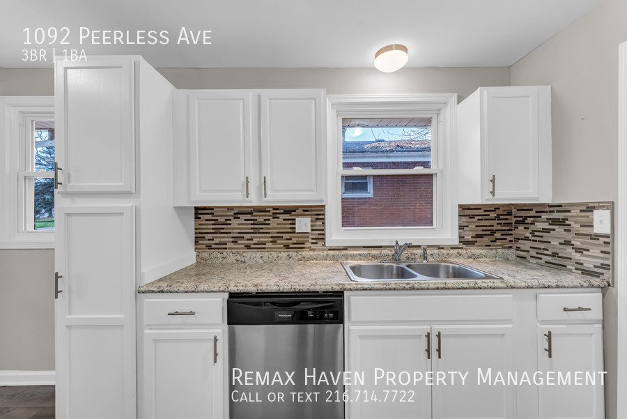 1092 Peerless Ave, Akron - Spacious 3-bed 1-bath single-family home! property image