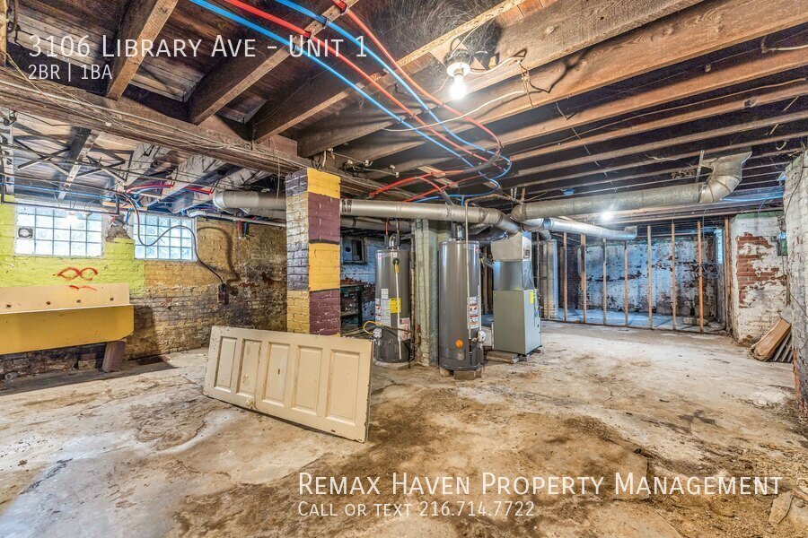 3106 Library Ave | DN, Cleveland - Spacious 2-bed 1-bath multi-family property image