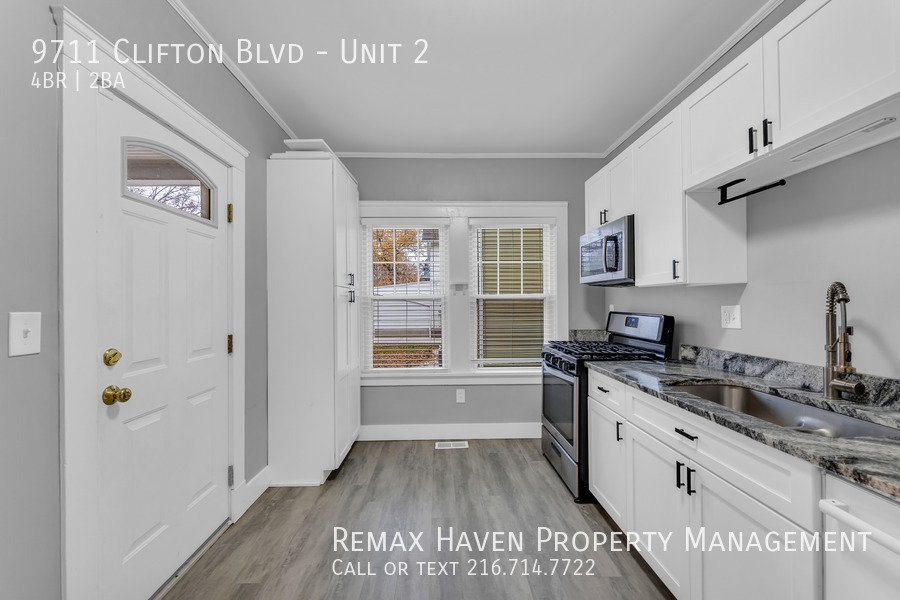9711 Clifton Blvd | Unit 2, Cleveland - Spacious 4-bed 1.5-bath multi- property image