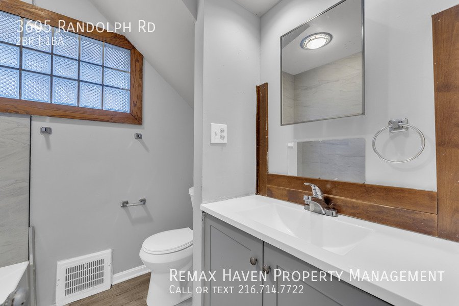 3605 Randolph Rd, Cleveland Heights - Spacious 2-bed 1-bath single-fam property image