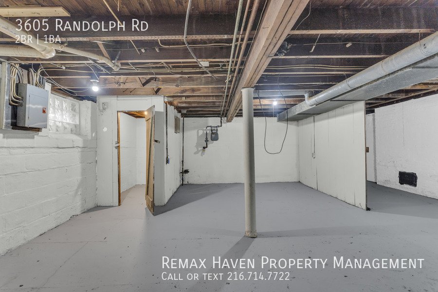 3605 Randolph Rd, Cleveland Heights - Spacious 2-bed 1-bath single-fam property image