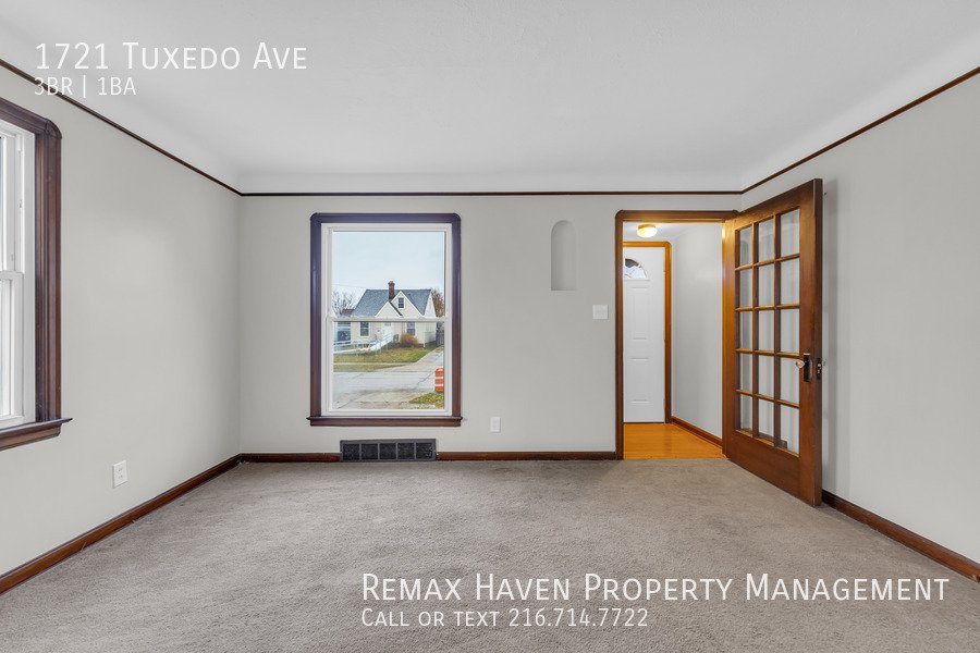 1721 Tuxedo Ave, Parma - Spacious 3-bed 1-bath single-family home! property image