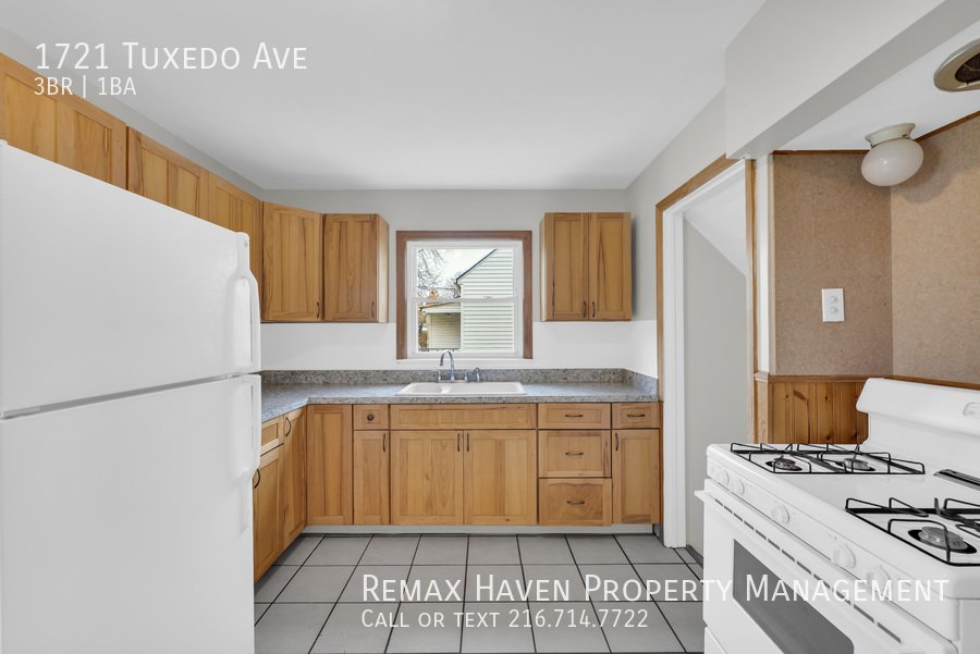 1721 Tuxedo Ave, Parma - Spacious 3-bed 1-bath single-family home! property image