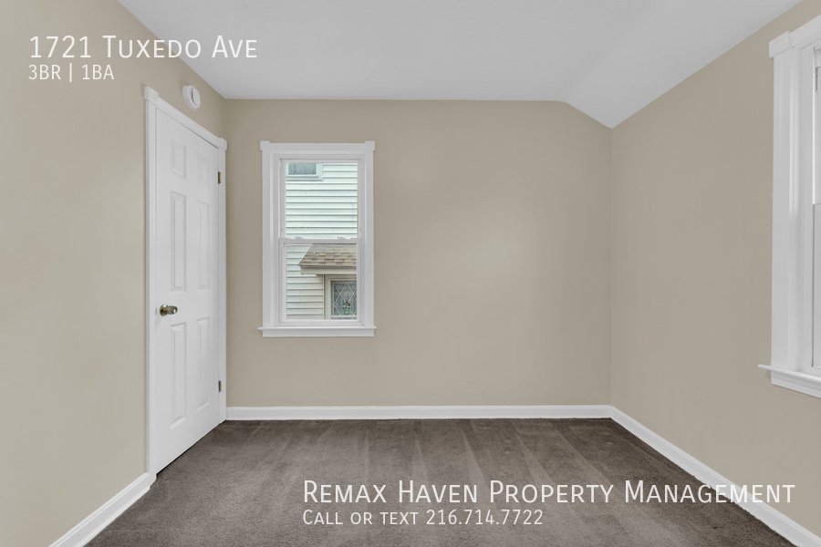 1721 Tuxedo Ave, Parma - Spacious 3-bed 1-bath single-family home! property image