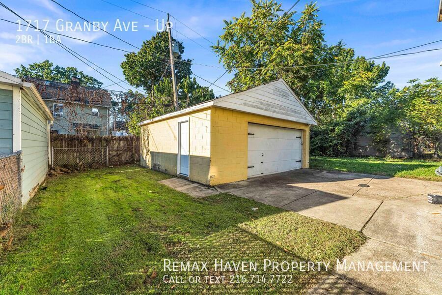 1717 Granby Ave | UP, Cleveland - Spacious 2-bed 1-bath multi-family home! property image