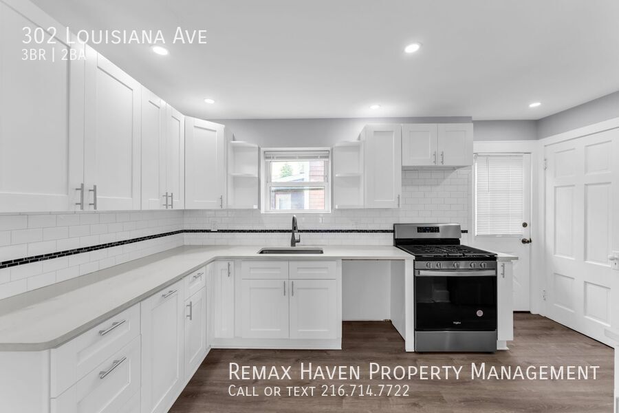 302 Louisiana Ave, Lorain - Spacious 3 bed 2 bath single family home! property image