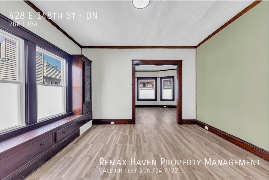 428 E 148th St | DN, Cleveland - Spacious 2 bed 1 bath multi-family home! property image