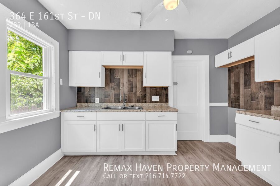 364 E 161st St | DN, Cleveland - Spacious 2 bed 1 bath multi-family home! property image