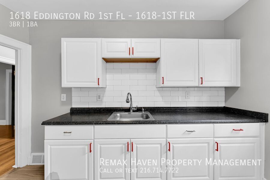 1618 Eddington Rd | DN (1st FLR), Cleveland Heights - Spacious 3-bed 1-bath multi-family home! property image