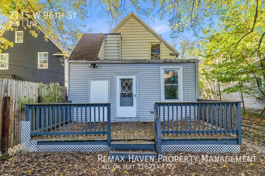 2115 W 96th St, Cleveland - Spacious 4-bed 1-bath single-family home! property image