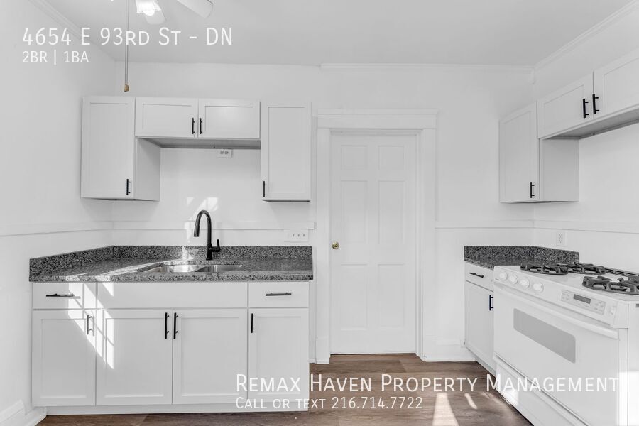 4654 E 93rd St | DN, Garfield Heights- Spacious 2-bed 1-bath multi-family home! property image
