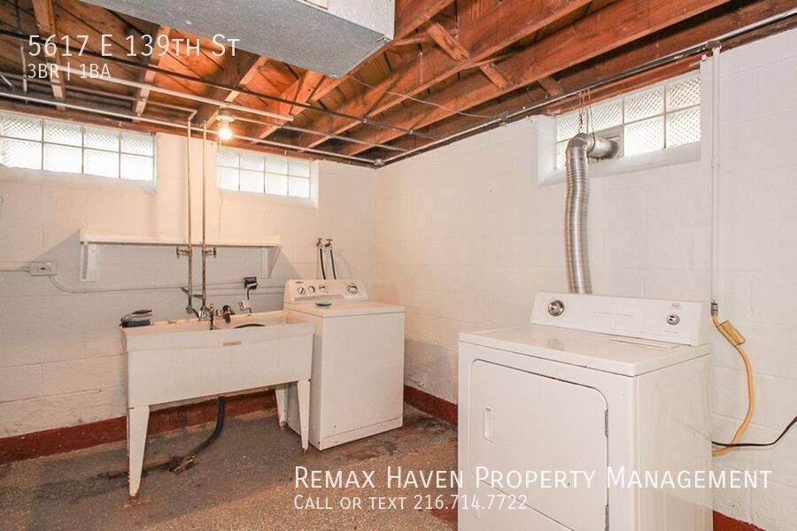 5617 E 139th St, Garfield Heights - Spacious 3-bed 1-bath single-family home! property image