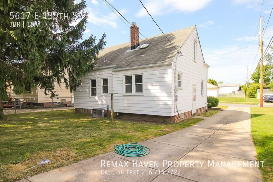 5617 E 139th St, Garfield Heights - Spacious 3-bed 1-bath single-family home! property image