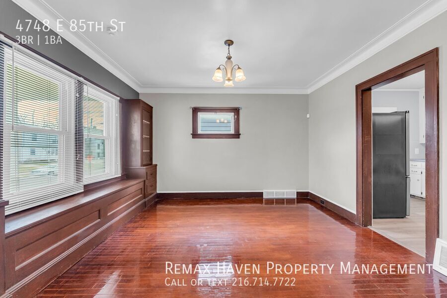 4748 E 85th St, Garfield Heights - Spacious 3-bed 1-bath single-family home! property image