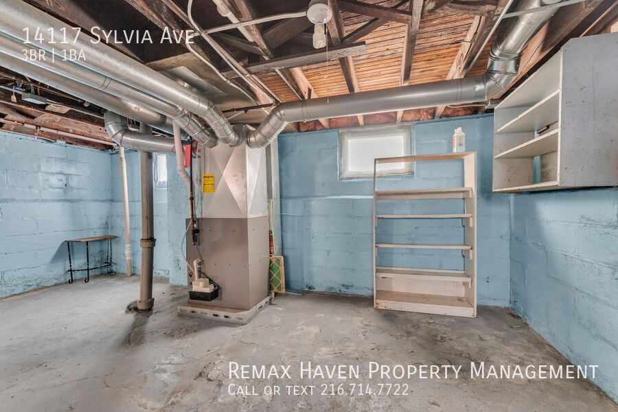 14117 Sylvia Ave, Cleveland - Spacious 3-bed 1-bath single-family home! property image