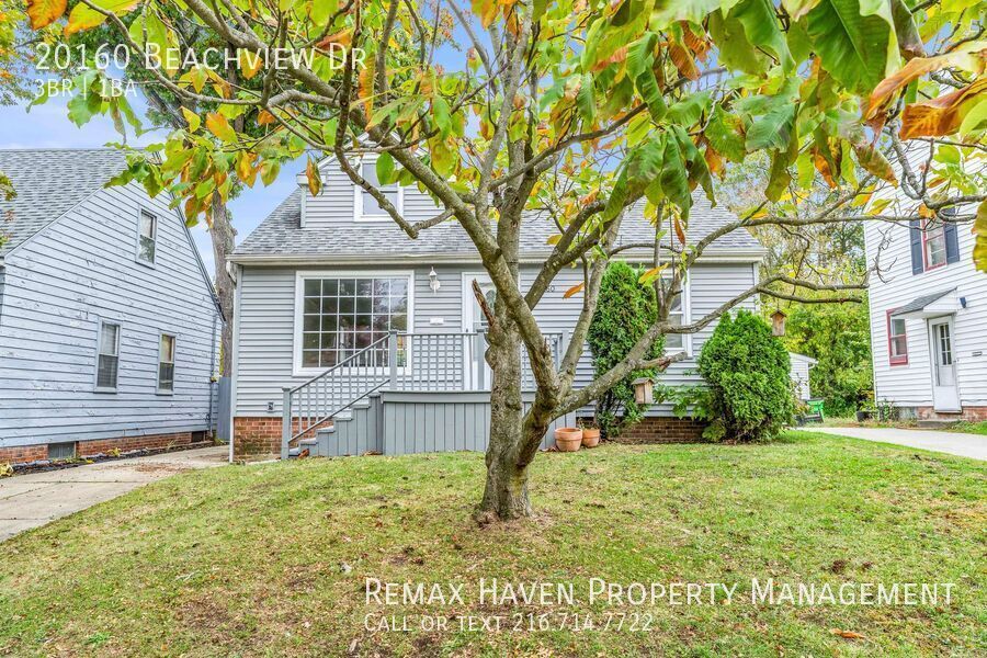 20160 Beachview Dr., Euclid - Spacious 3-bed 1-bath single-family home! property image