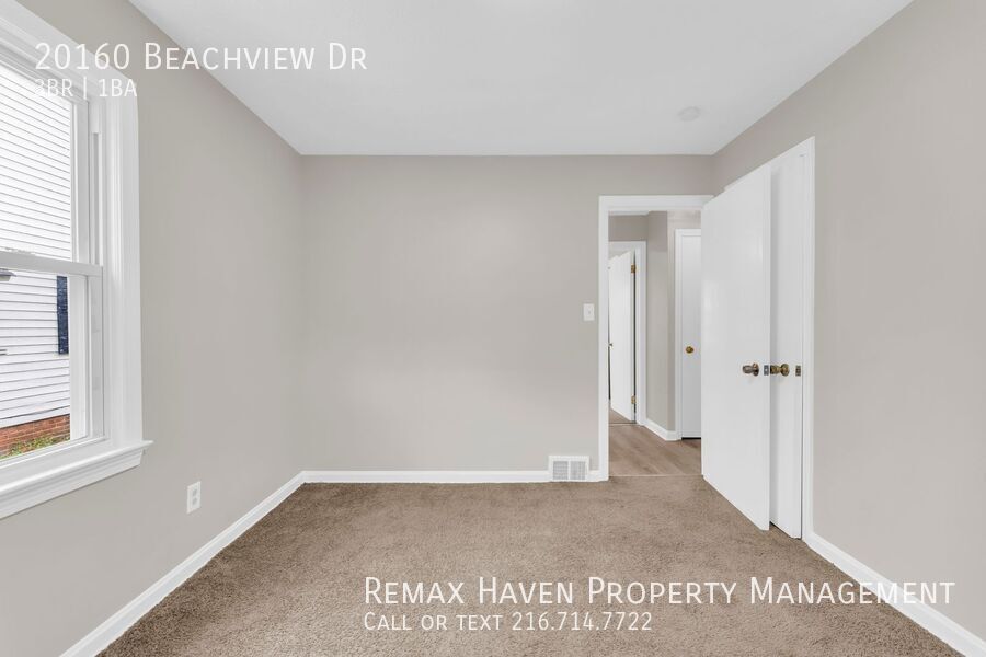 20160 Beachview Dr., Euclid - Spacious 3-bed 1-bath single-family home! property image