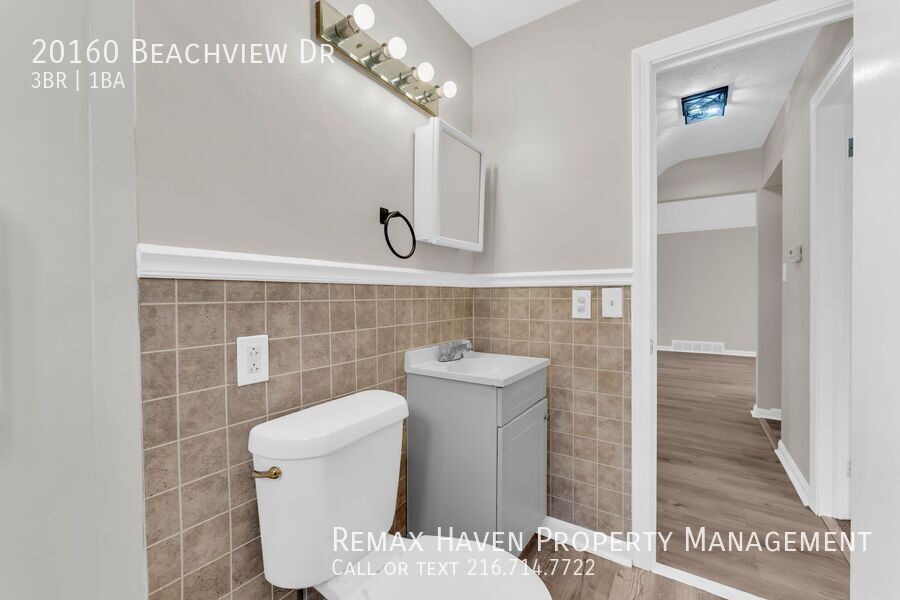 20160 Beachview Dr., Euclid - Spacious 3-bed 1-bath single-family home! property image