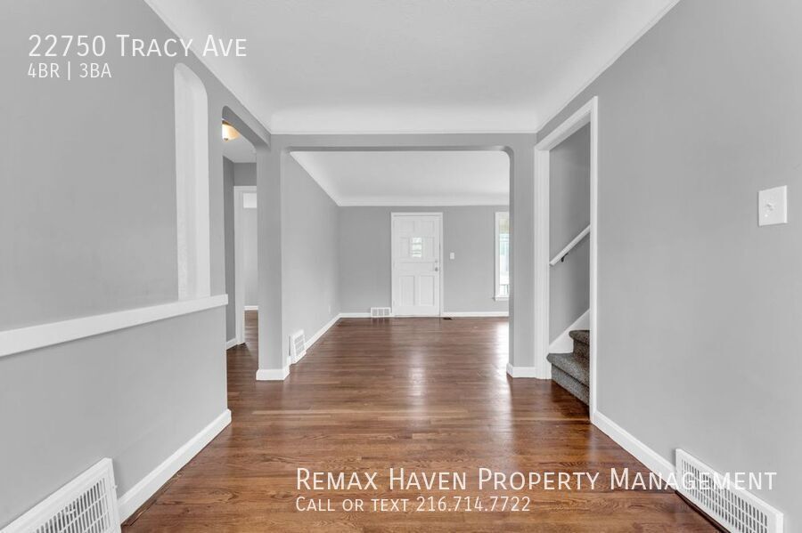 22750 Tracy Ave, Euclid - Spacious 3-bed 2-bath single-family home! property image