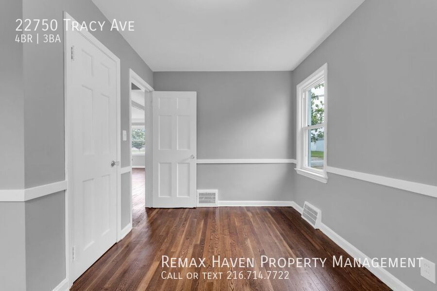 22750 Tracy Ave, Euclid - Spacious 3-bed 2-bath single-family home! property image