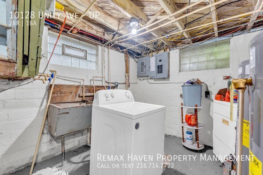 10128 Unity Ave | UP, Cleveland - Spacious 2 bed 1 bath multi-family home! property image